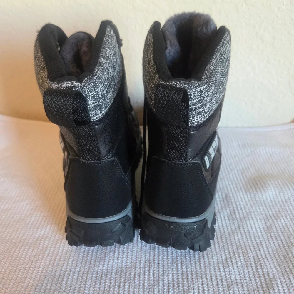 Mens Black Winter Snow Boots Faux Fur Lined Lace Up Lug Sole Size 44